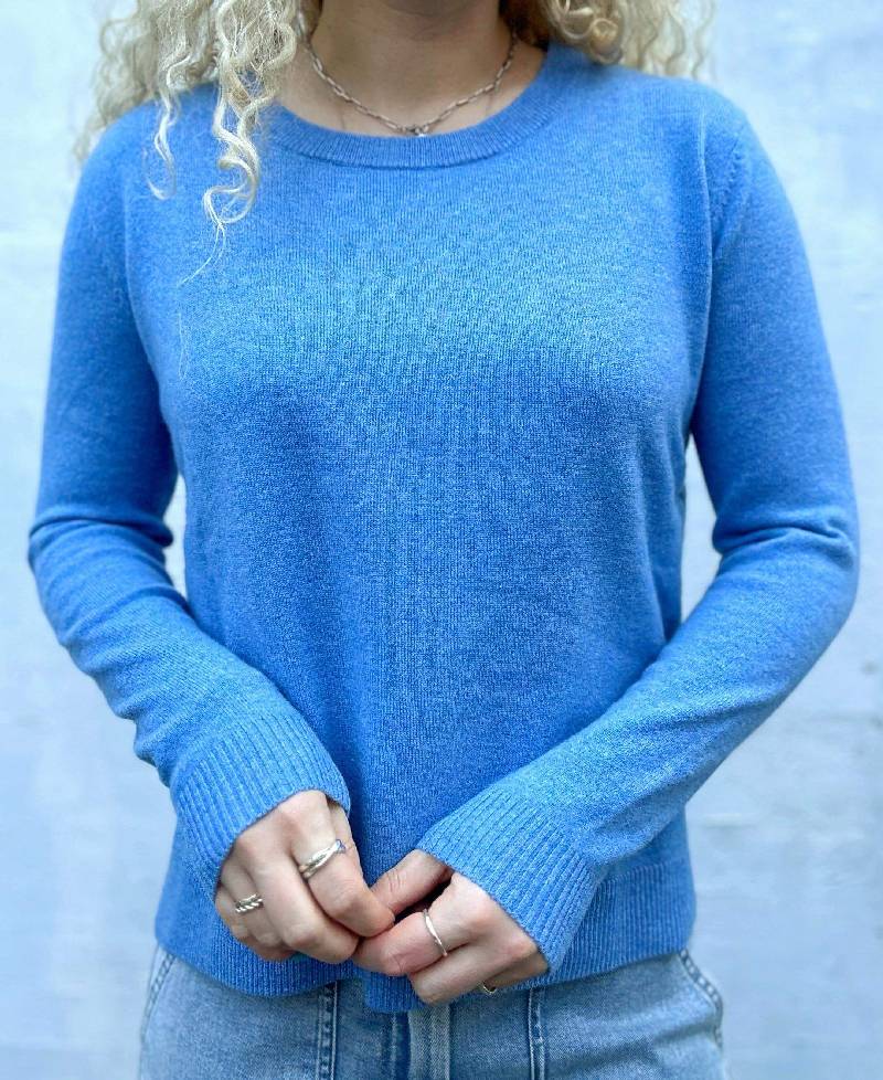 Rosa's 100% Cashmere Strik - 2394 Solid Blue